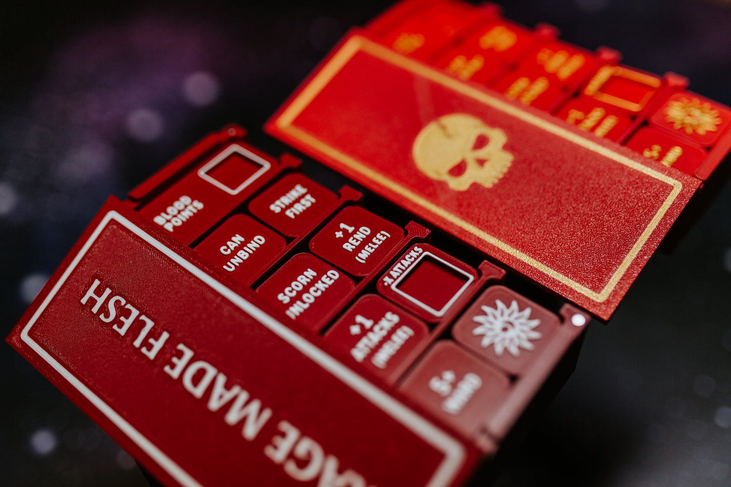 Closeup Angry Chaos Blades Token Ses